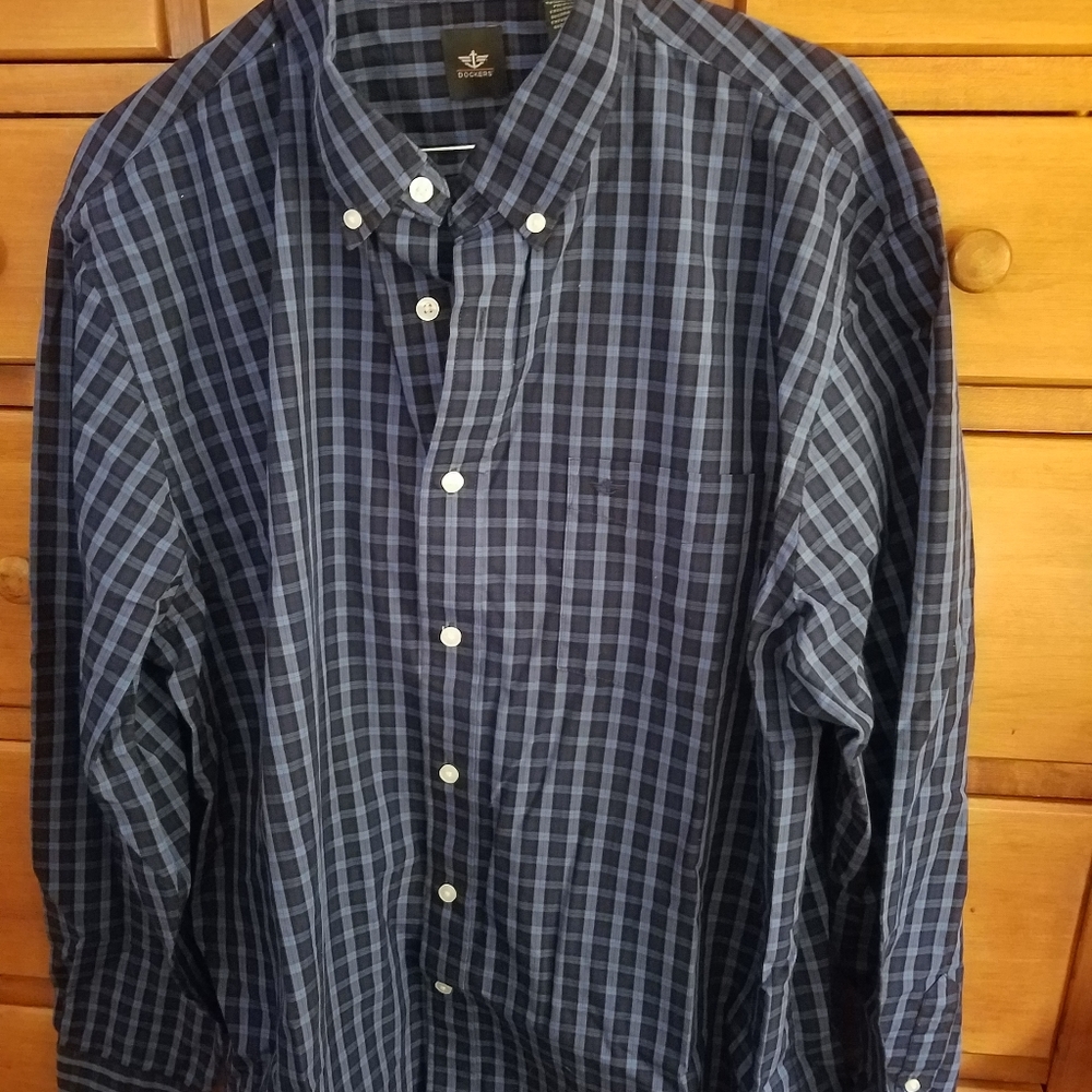 Dockers casual button down shirt